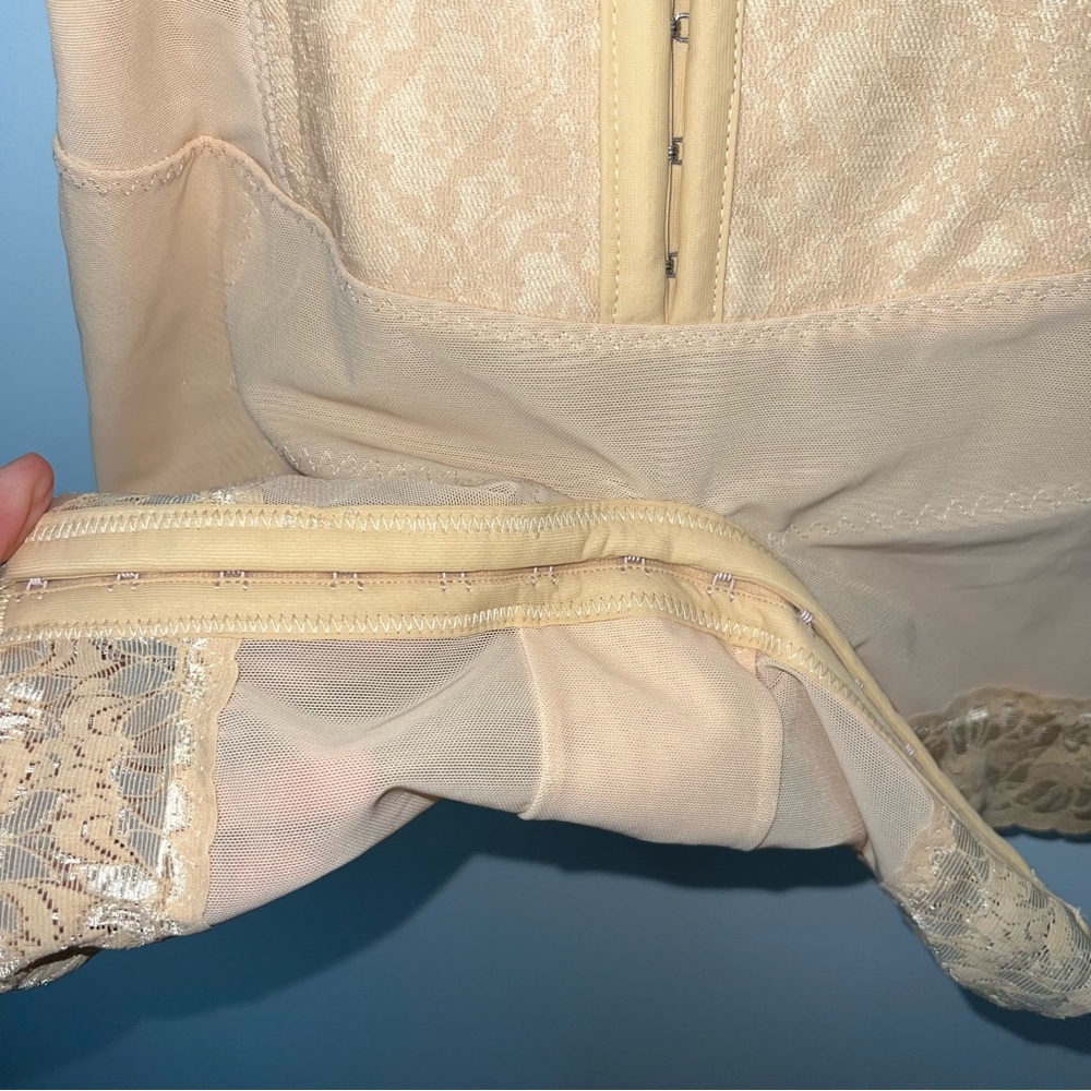 Ardyss Full Body Shapewear Girdle Beige Compression Bodysuit Size 32 - Picture 4 of 12